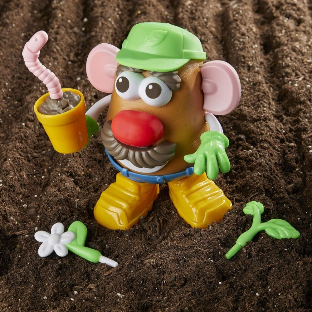 Mr Potato Head Goes Green 15pc Figure Set